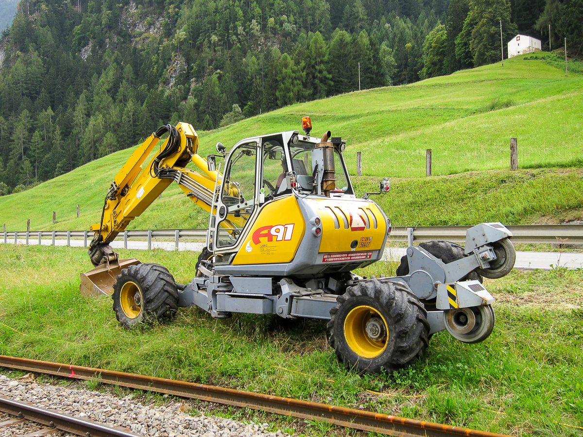 Sersa Zweiweg Menzi Muck UAM-2